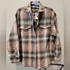 Old Navy Women's The Boyfriend Shirt buttoned down, pockets - Size PM - NWT